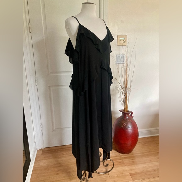 BCBG Maxazria - Sleeveless Ruffle Accent Asymmetrical Hem V-neck Black Dress - Picture 8 of 8